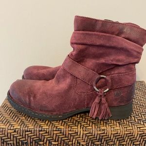 BORN Suede Burgundy ankle boots🖤✨